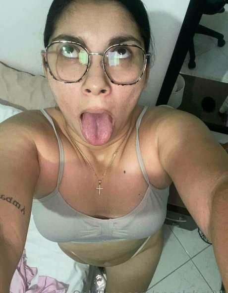 angelahot21 スター 裸 写真