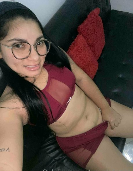 ぽっちゃり 主観視点 OnlyFans 無料裸 写真