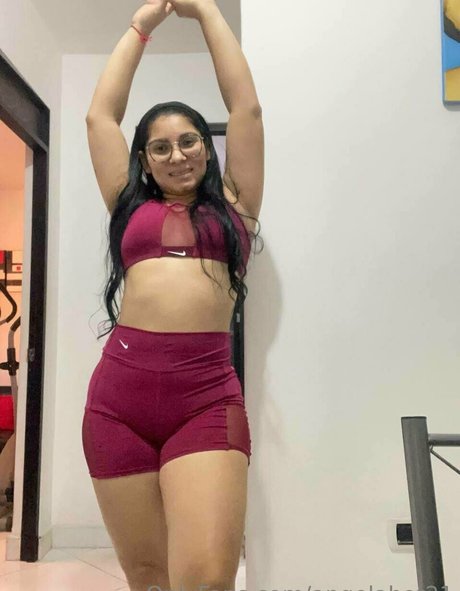 angelahot21 スター ヌード 写真