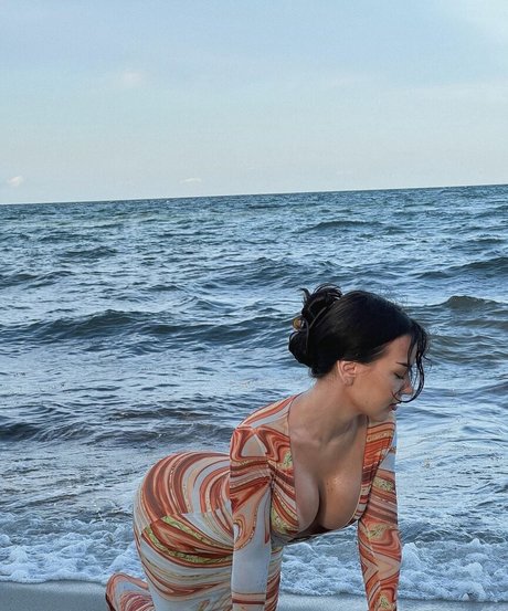 アンダーグラウンドOnlyFans ヌード 画像