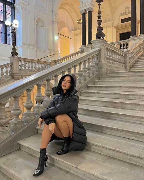 Doina Barbaneagra ヌードモデル 写真