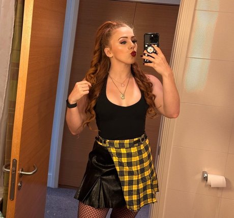 Isla Dawn アダルト女優 画像