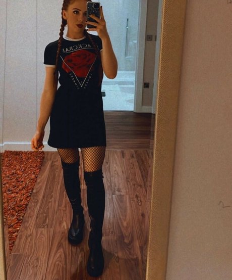 Isla Dawn 可愛いモデル 写真