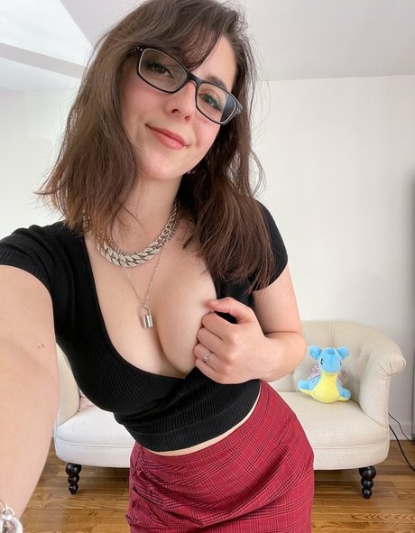 19歳のOnlyFans ポルノ 画像