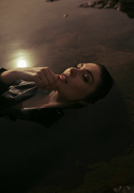 VIPヌードOnlyFans 無料ポルノ 写真