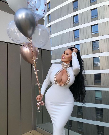 ママオンリーファン 無料ポルノ 写真