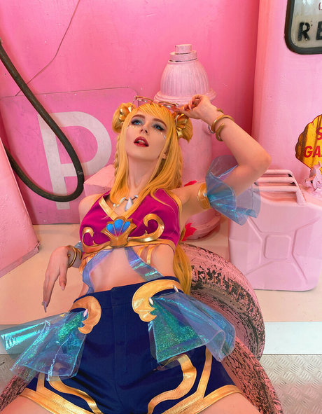 ぽっちゃり 主観視点 OnlyFans ホットヌード 写真