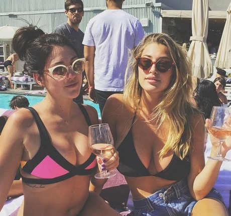 小柄な妻OnlyFans ヌード 写真