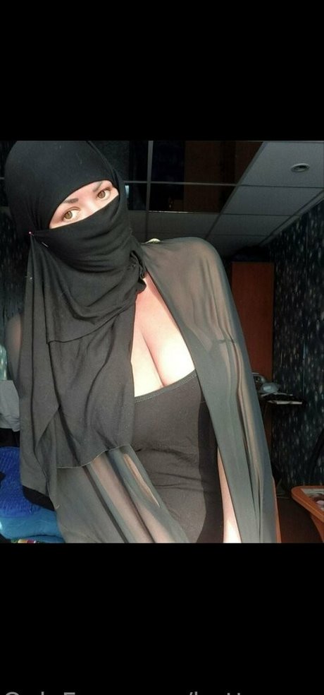 hottnessx ポルノスター 画像