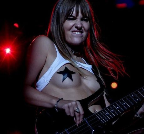 BBWシーメールオンリーファンズ 無料アダルト 画像