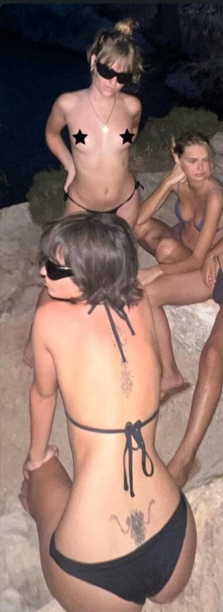 バレーボール オンリーファンズ ホットセクシー 写真