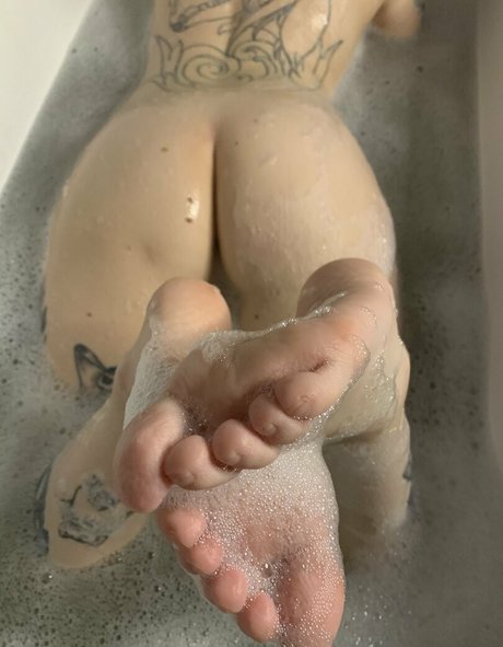 母乳オンリーファン セクシー ギャラリー