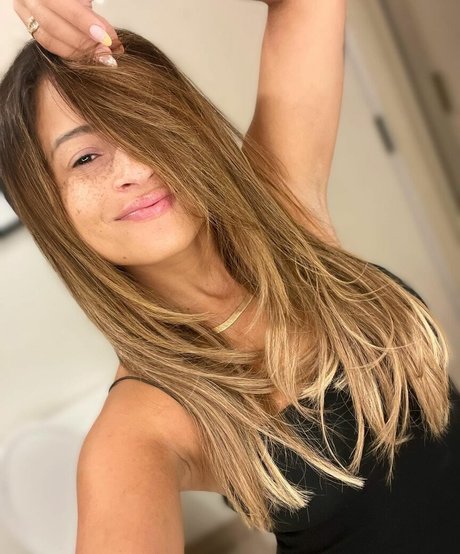 赤毛のソロOnlyFans セクシーヌード ギャラリー