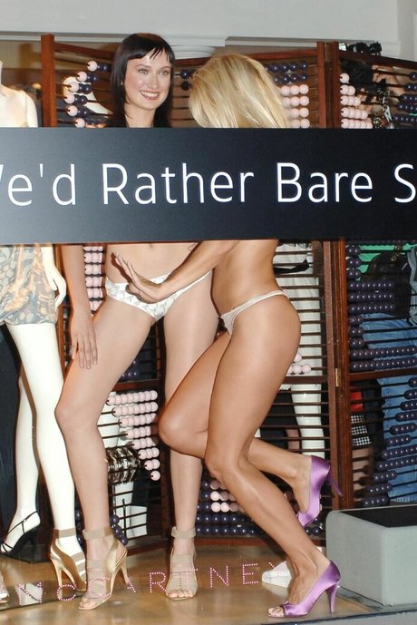 Pamela Anderson トップモデル 画像