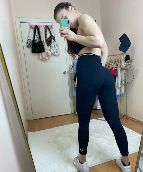 フィットネス xxx onlyfans セクシー裸 写真