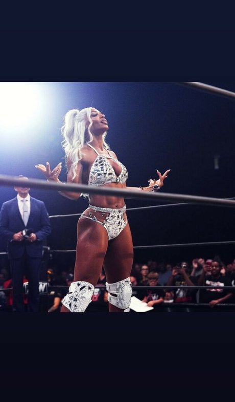 Jade Cargill 完璧なスター ギャラリー