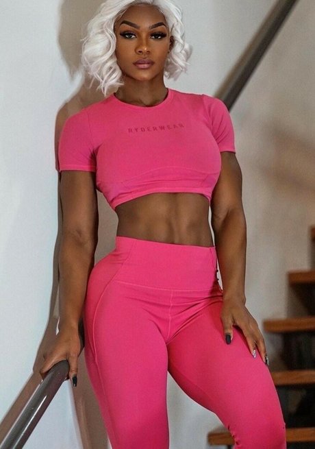 Jade Cargill トップポルノスター 画像