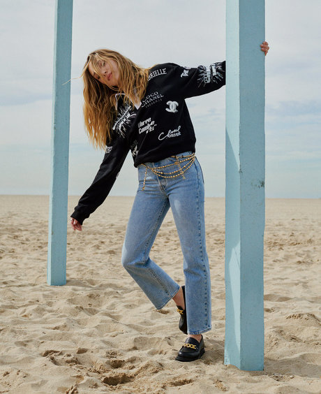 痩せたブロンドのオンリーファンズ セクシーヌード ギャラリー