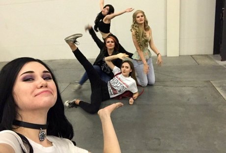 大きな乳首オンリーファンズ 無料裸 画像