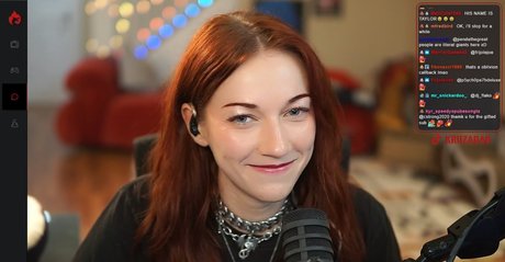 騎乗位熟女OnlyFans アートポルノ 写真