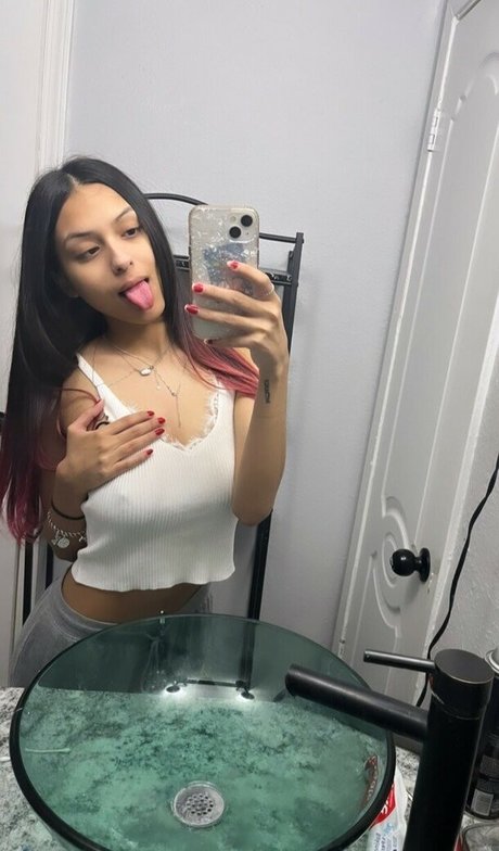 luvrosa トップモデル 画像