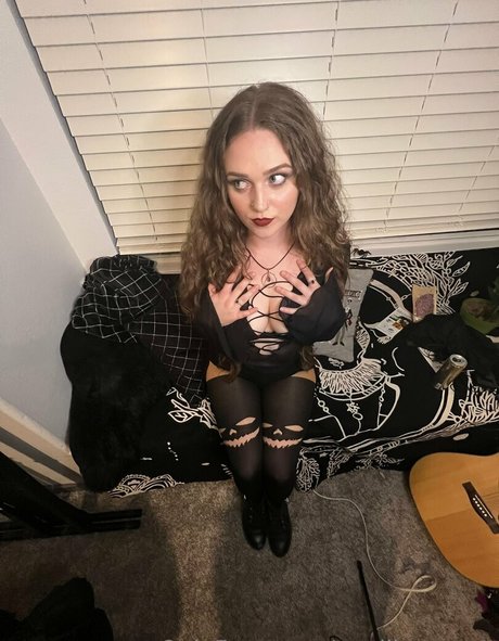 ティーン乱交OnlyFans 限定 写真