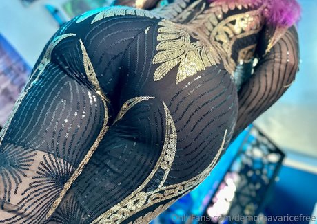 熟女乱交OnlyFans セクシーヌード 写真