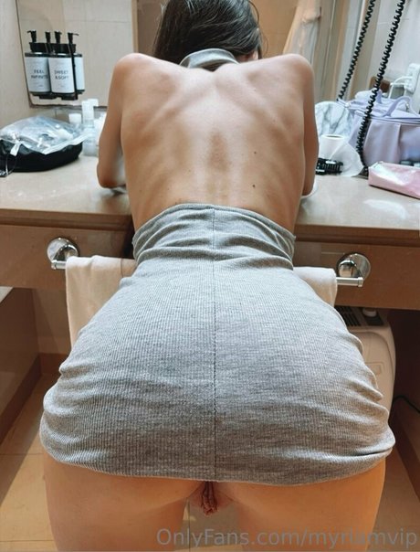 Myriam D Anna ポルノスター ヌード アーカイブ