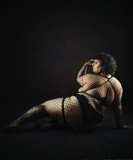 isaluvbbwfree 裸のポルノスター アーカイブ