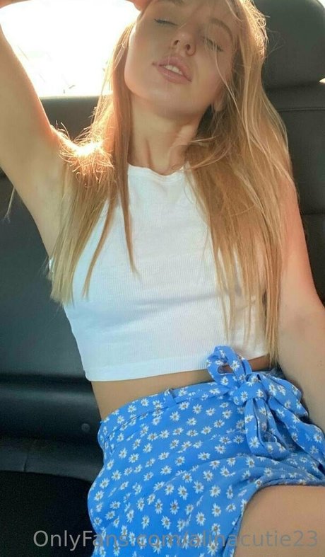 alinacutie23 HDモデル 写真