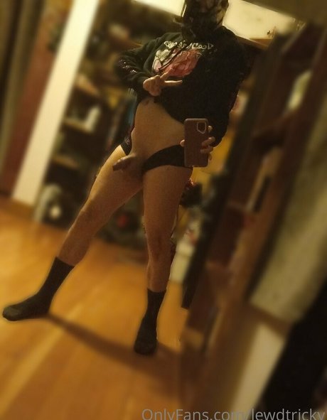 熟女メガネOnlyFans セクシーヌード 写真