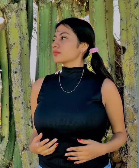 背が高くて巨乳のOnlyFans ホットxxx ギャラリー