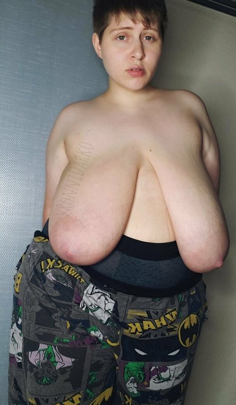 アナル熟女OnlyFans 無料 画像