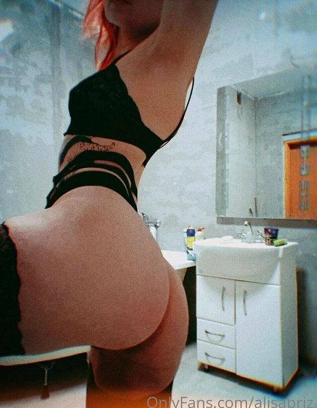 alisabriz ポルノスター エロティック 写真