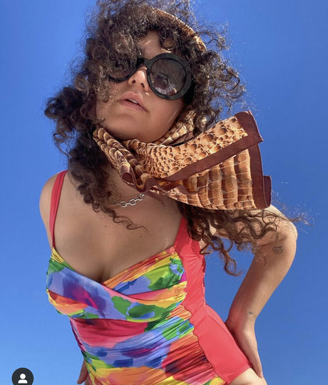 Remi Wolf アダルト女優 アーカイブ