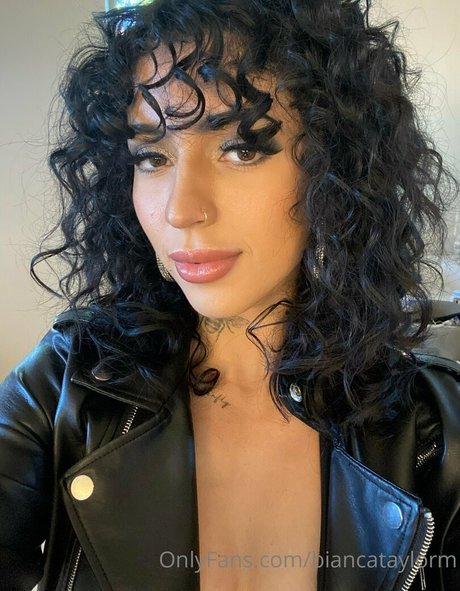 biancataylorm アートモデル 写真