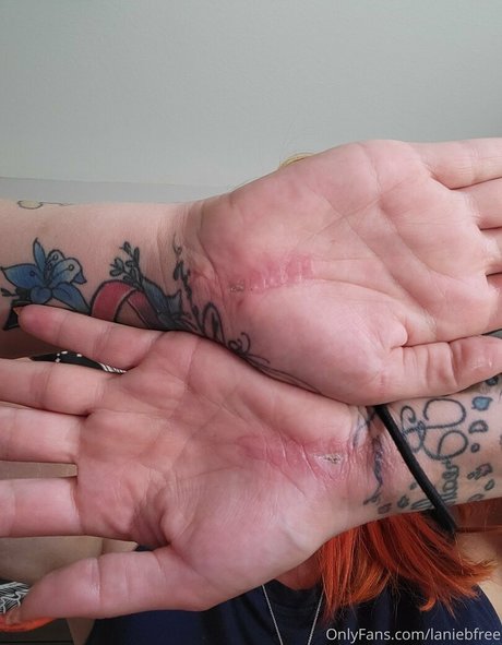 laniebfree かわいいモデル 画像