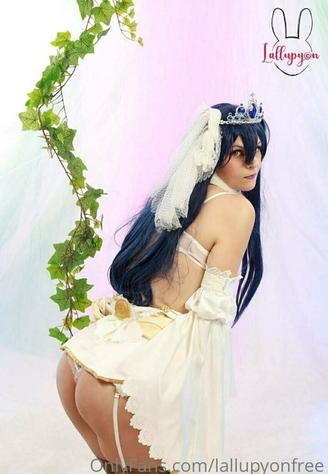 lallupyonfree エロティックなポルノスター 写真