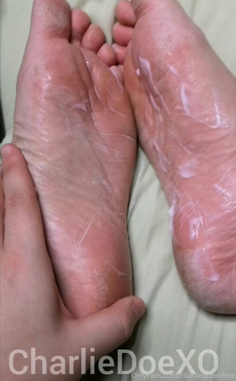 ゴス3P OnlyFans ホットポルノ 画像