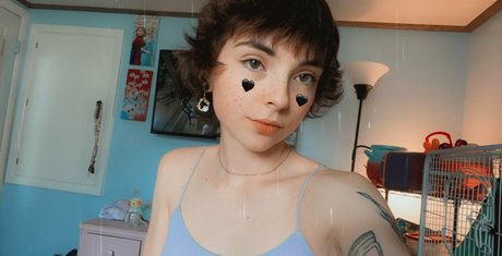 熟女 太め OnlyFans アダルト 写真