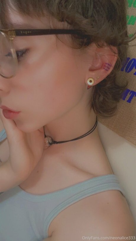 neonalice333 アダルトスター アーカイブ