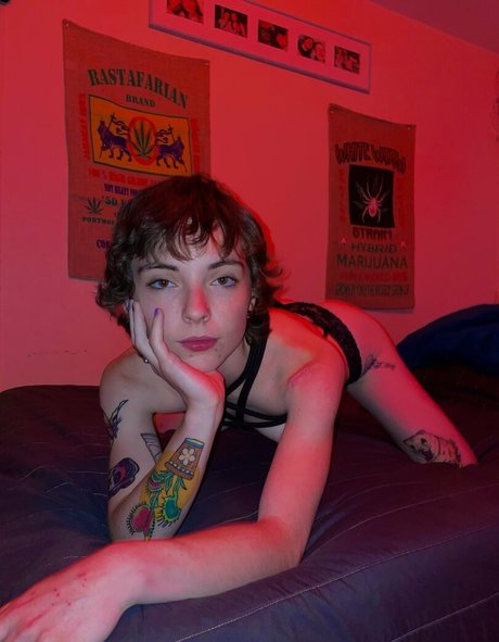 neonalice333 ヌードスター 画像