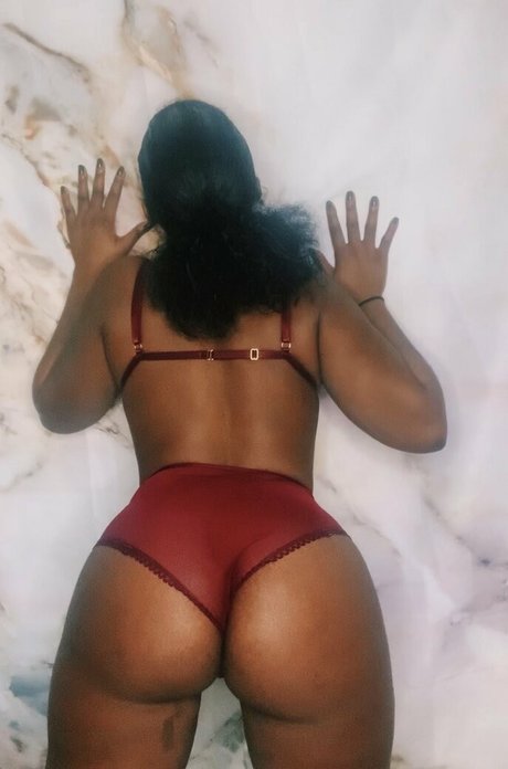 ボールズオンリーファンズ アダルト無料 写真