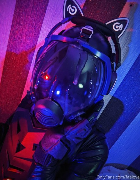 背が高くて巨乳のOnlyFans HD ギャラリー