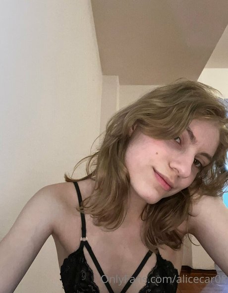 alicecar08 xxxモデル 画像