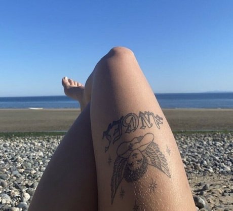 金髪の射精OnlyFans 限定 写真