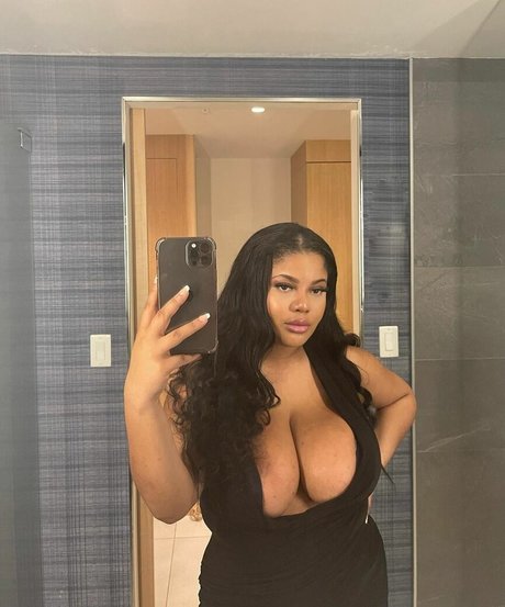 ssbbw プッシー onlyfans 無料セクシー 写真