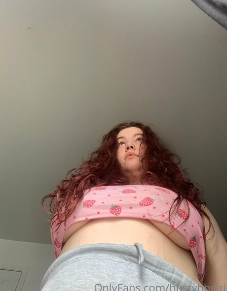 bustybbgirl 独占女優 画像