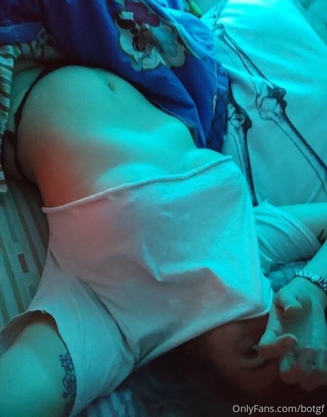 verybruta 素敵なポルノスター アーカイブ