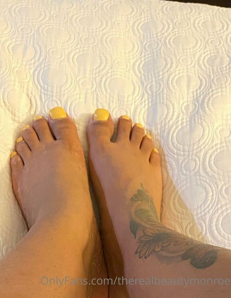 巨尻オンリーファン アダルト 画像